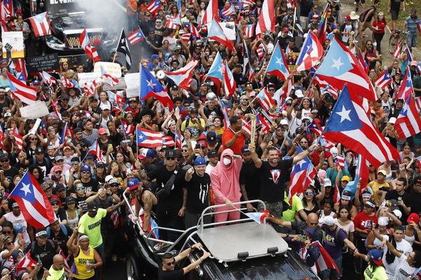 Gobernador de Puerto Rico entrega oficialmente su carta de dimisión - Mundo - ABC Color