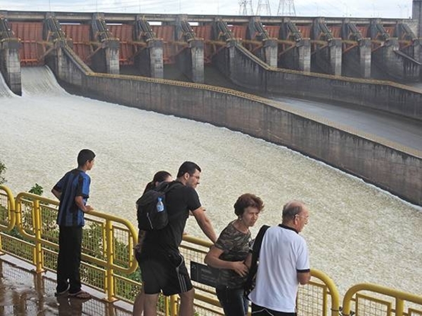 HOY / Documentos que Itaipú no da a Contraloría y desatan nuevas sospechas, revelarán