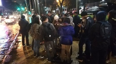 HERIDOS Y APREHENDIDOS POR MANIFESTACIÓN FRENTE A MBURUVICHA RÓGA
