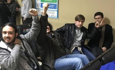 HOY / Liberan a los jóvenes arrestados frente a Mburuvicha Róga