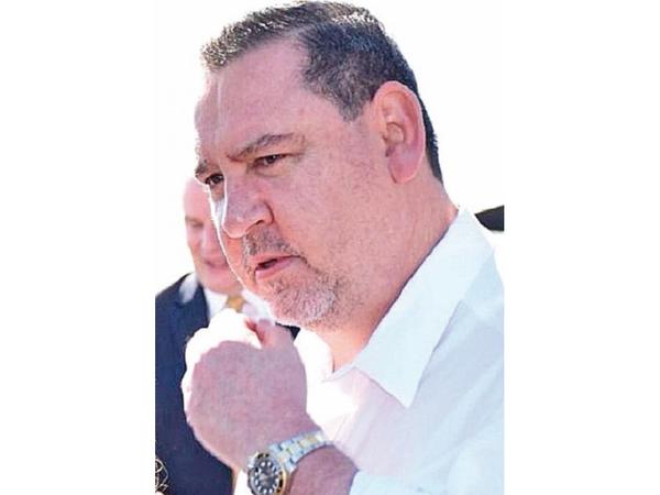 Zacarías Irún y esposa deberán declarar