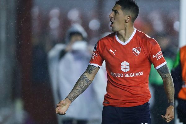 El Rojo toma ventaja en el duelo de paraguayos - Fútbol - ABC Color