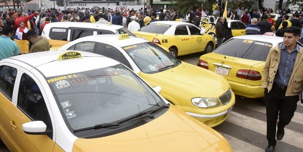 Junta Municipal podría suprimir las paradas de taxis en Asunción  - Nacionales - ABC Color