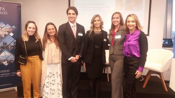 Mujeres líderes dejan 15% de margen positivo