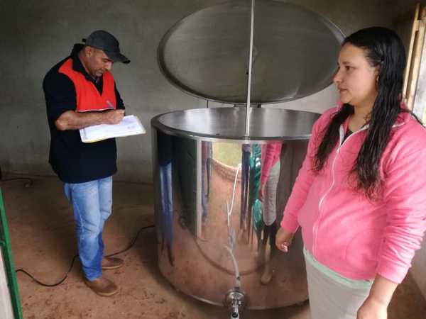 En San Pedro celebran producción sostenida de leche mediante asistencia estatal | .::Agencia IP::.