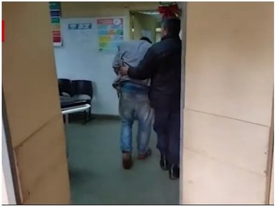 Apuñalan a un hombre en los testículos en medio de una riña carcelera