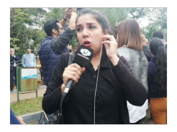 Taxista negó tocarle los pechos a periodista