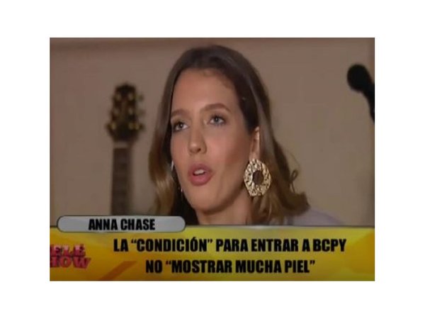 Anna Chase no descartó mostrar su colita