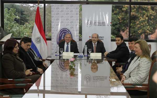 Estudiantes de Politécnica UNA realizarán pasantías en instalaciones del Mitic | .::Agencia IP::.