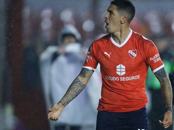 Independiente gana y buscará su pase a cuartos en Quito