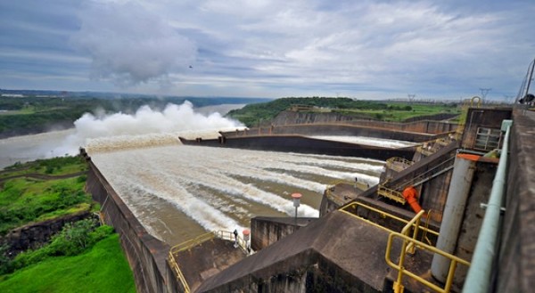 "Paraguay cede sobre la potencia excedente, ahí donde teníamos un beneficio", explica exdirector técnico de Itaipú - La Unión