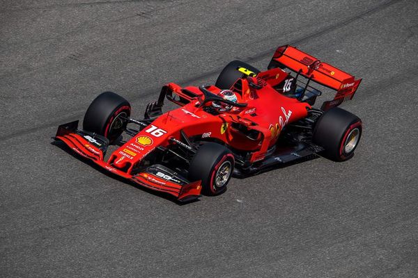 El Ferrari de Leclerc domina los segundos libres - Automovilismo - ABC Color