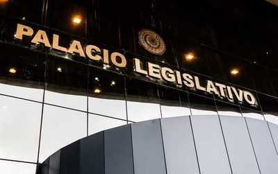 Senado crea Comisión Bicameral para investigación de acta bilateral sobre Itaipu | .::Agencia IP::.