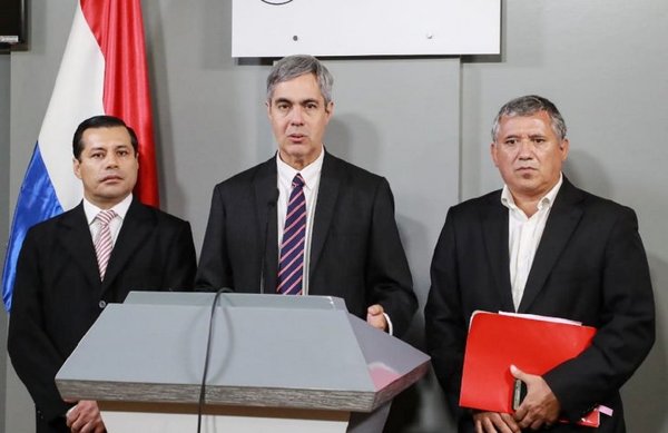 Pedro Ferreira explica cuestionamientos a acuerdo sobre Itaipú