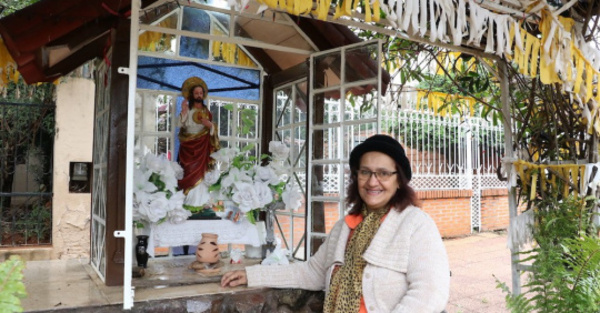 Santo protege al barrio de los “amigos de lo ajeno”