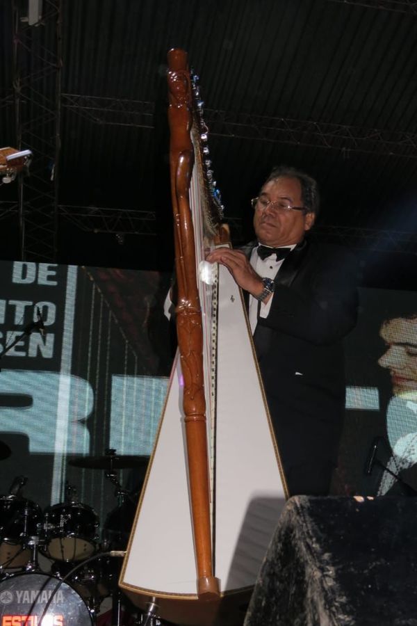 El arpista Rito Pedersen recibirá homenaje en vida en Salemma - Música - ABC Color