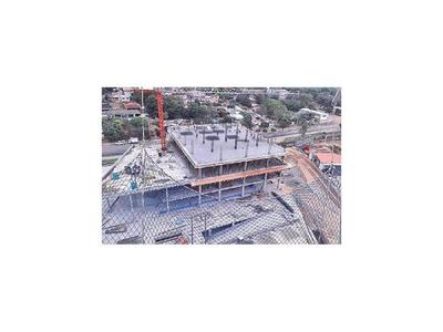 La torre del MEC, la que más avance registra en  puerto