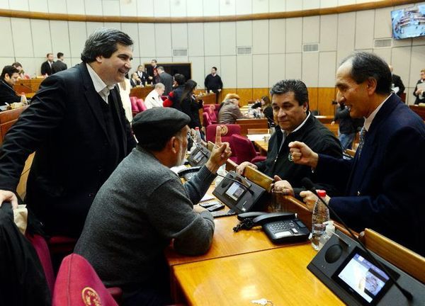 Senado emplazó al Poder Ejecutivo para informar sobre el acta de Itaipú - Digital Misiones