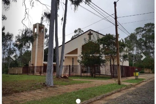 Fue a la Iglesia, cerró los ojos para orar y le robaron el celular - Digital Misiones