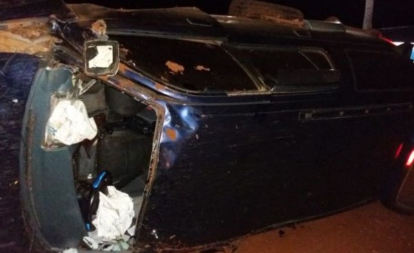 Muere intendente de San Cristobal tras vuelco de vehículo