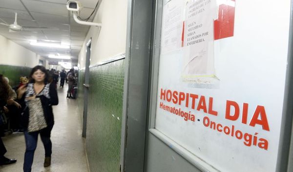 Pacientes con cáncer esperan reglamentación de ley para recibir atención integral - Nacionales - ABC Color