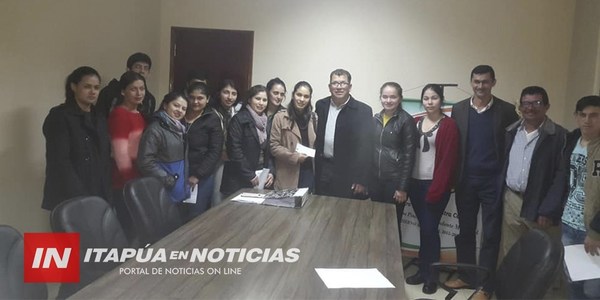 TRP: COMUNA ENTREGÓ BECAS A ESTUDIANTES DE ESCASOS RECURSOS
