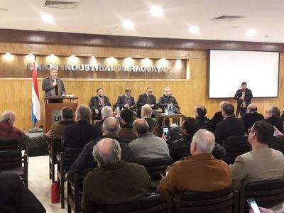 Acuerdo bilateral “nació mal”, dice extitular de la ANDE   - Nacionales - ABC Color