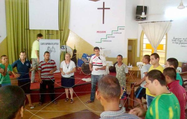 Realizan taller sobre valores en Tacumbú