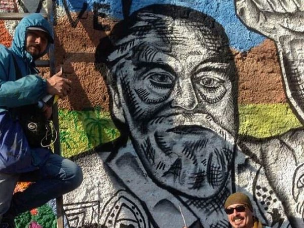 Ciudadanos inauguran mural en homenaje a Joel Filártiga