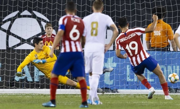 HOY / En el clásico madridista, Real sufre una soberana goleada