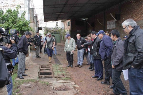 Presidente exhortó a ciudadanos a proteger el medioambiente