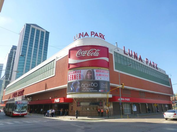 La posible venta del Luna Park disparó los recuerdos