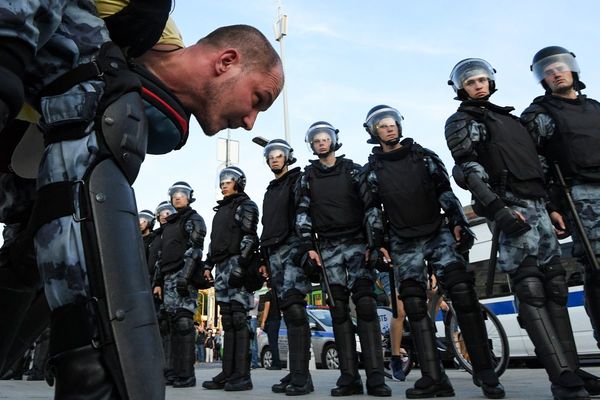Casi 1.400 detenidos en la manifestación del sábado en Moscú