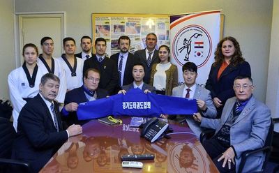 Confederación de Taekwondo firma convenio con Corea - Polideportivo - ABC Color