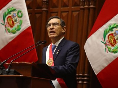 El presidente de Perú propone adelanto de elecciones para 2020