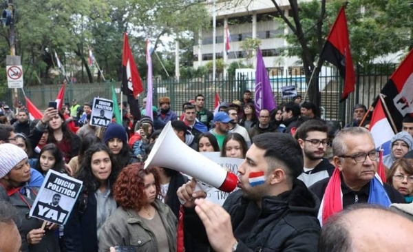HOY / A tres votos del juicio político, dicen desde el PLRA