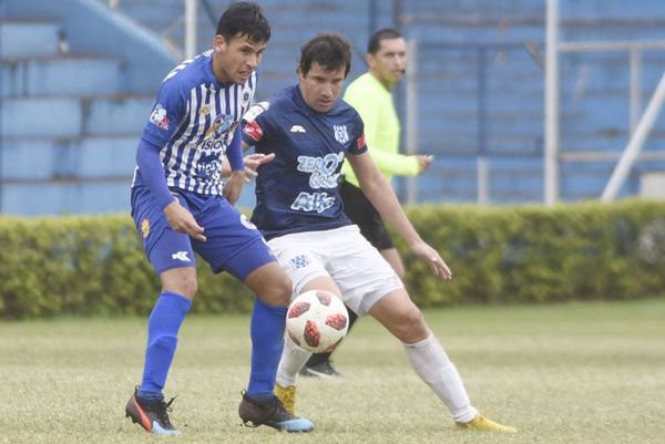 El 12 de Octubre queda solo en la punta - Fútbol - ABC Color