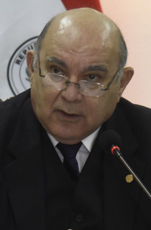 El Ing. Alcides Giménez defiende el contrato, pero dice que no lo leyó - Economía - ABC Color