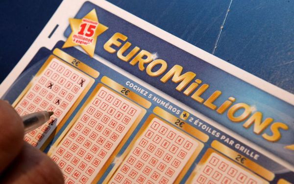 Encuentra billete de lotería en la calle y gana 12 millones de euros
