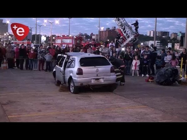 ''PARADA BOMBERIL'' SE REALIZÓ EN LA COSTANERA DE ENCARNACIÓN