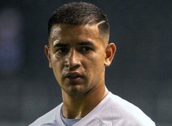 Derlis abrió el camino del triunfo para Santos