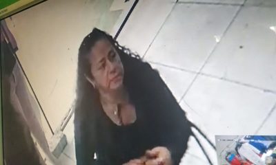 «Bolsonera» roba prendas de local comercial
