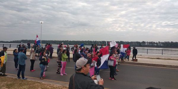 Pobladores del Bañado reclaman construcción de viviendas sociales