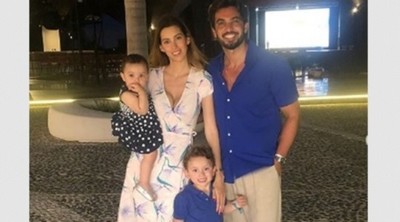 Carlitos Ortellado De Vacaciones Junto A Su Familia
