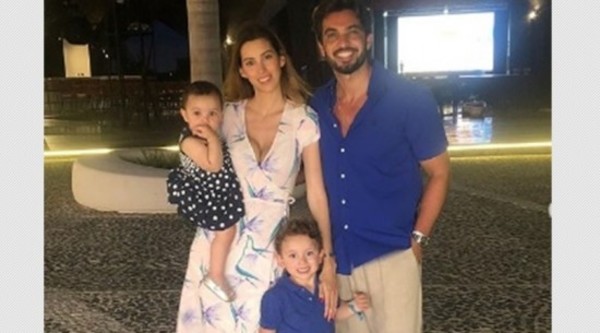 Carlitos Ortellado De Vacaciones Junto A Su Familia