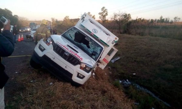 Paciente murió tras vuelco de una ambulancia