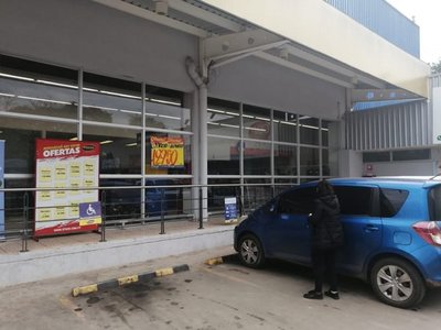 Roban boca de cobranzas de Itaú en súper Stock de Limpio