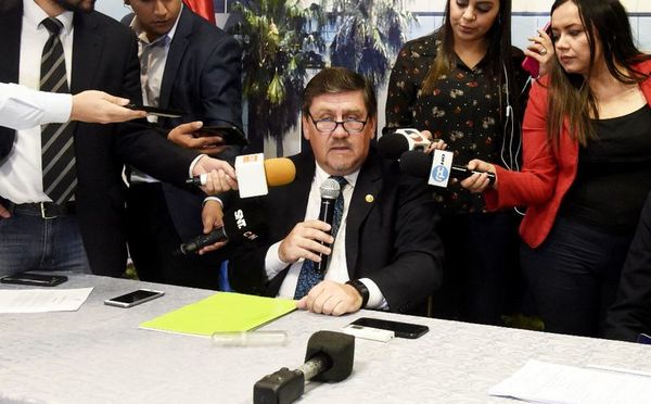 Presidente del Congreso pide barrida de quienes negociaron acta entreguista - Nacionales - ABC Color