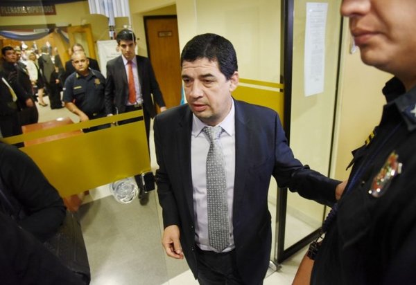 Hugo Velázquez critica a técnicos por no lograr acuerdo sobre Itaipú