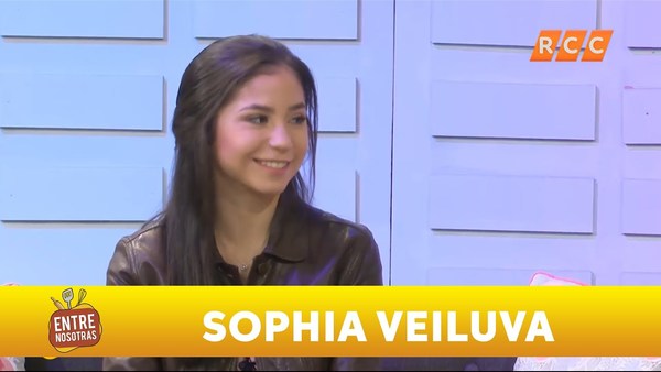 Entre Nosotras | Sophia Veiluva | RCC 2019